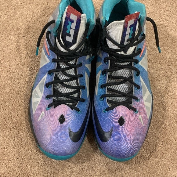 Lebron X Pure Platinum size Men’s 13.5 Rare Size No box - Picture 2 of 4